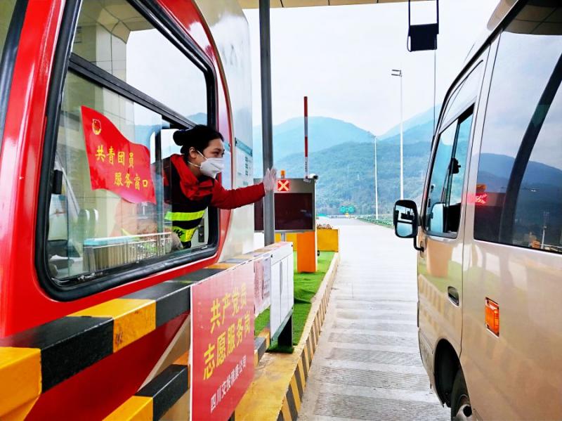 3伟大精神展现藏高生长新气象。。。。。.jpg